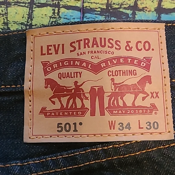 Vintage Men's Levi's 501 Jeans discontinued - Picture 3 of 5